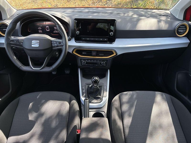 Seat Arona (2024) 1.0 TSI Style - fotka 5 z 27