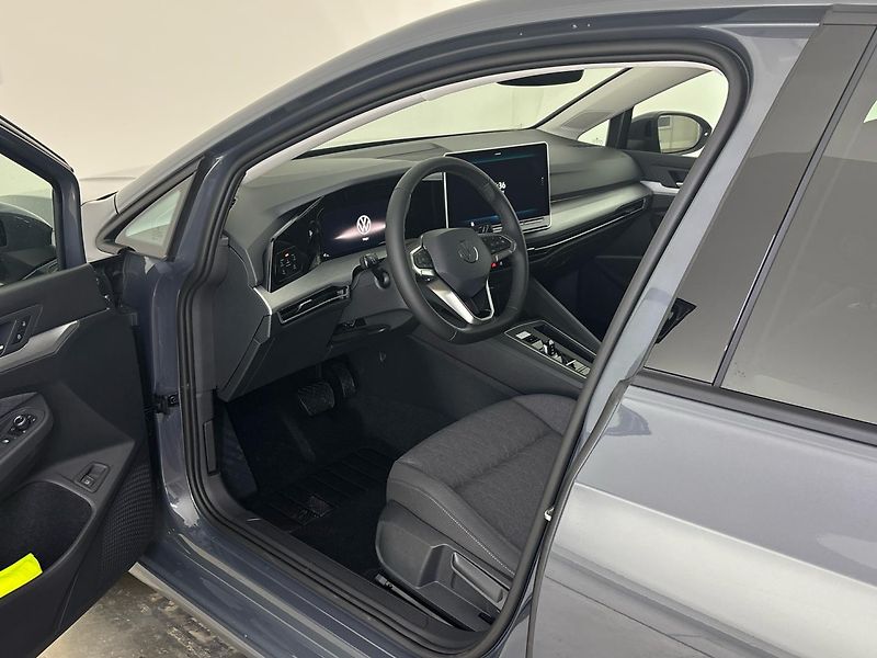 Volkswagen Golf (2025) Hatchback - fotka 6 z 28