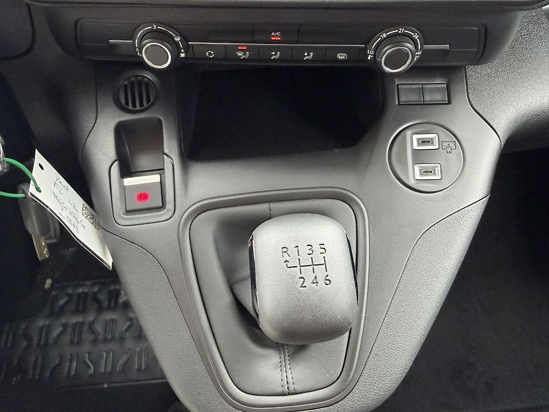 Peugeot Partner (2026) Furgon L2 1000 1.5 BlueHDi 130 - fotka 21 z 23