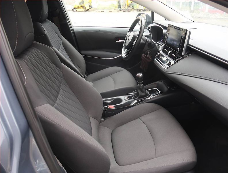 Toyota Corolla (2021) 1.5 VVT-i, Serv.kniha - fotka 9 z 19