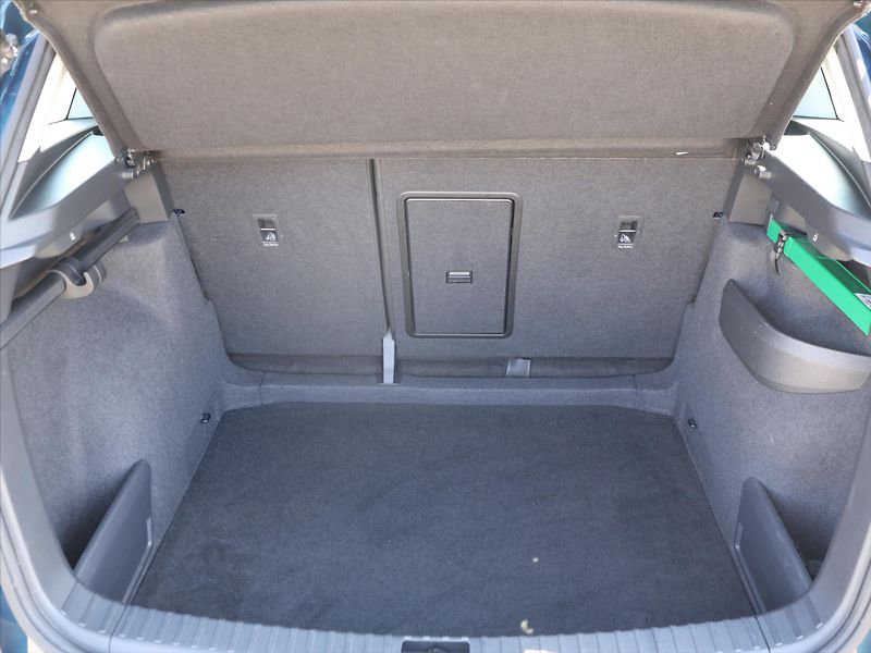 Škoda Karoq 2,0 TDI LED Navi CZ DPH 1.Maj - fotka 10 z 32