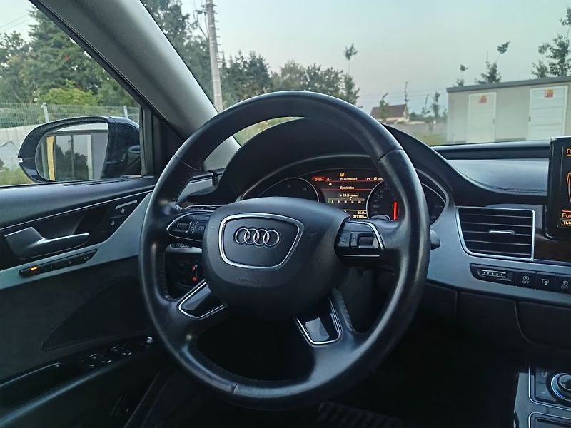Audi A8 (2014) - fotka 43 z 59