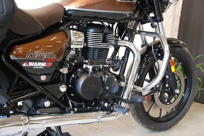 Royal Enfield Meteor 350 (2021) ZAZÁLOHOVÁNO - fotka 7 z 21