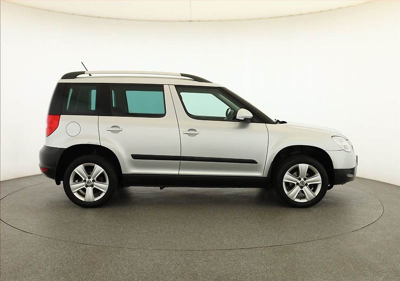 Škoda Yeti (2011) 1.2 TSI, Tempomat - fotka 6 z 13