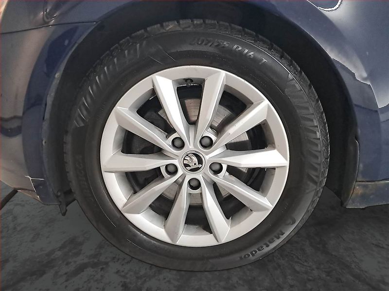 Škoda Octavia (2013) Elegance 1.6 TDI, Automat - fotka 15 z 16