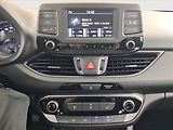 Hyundai i30 (2018) Comfort 1.4 T-GDI, Serv.kniha - náhled 12