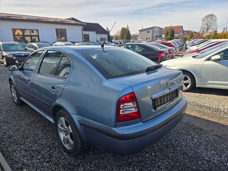 Škoda Octavia (2008) 1.6 MPI Zimáky,TOP - fotka 4 z 32