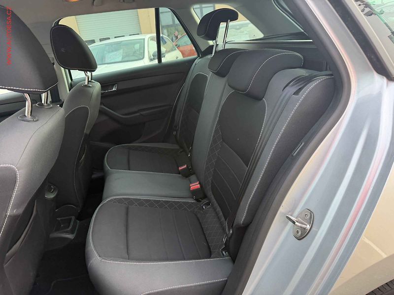 Škoda Fabia (2021) 1.0i, ČR - fotka 10 z 19