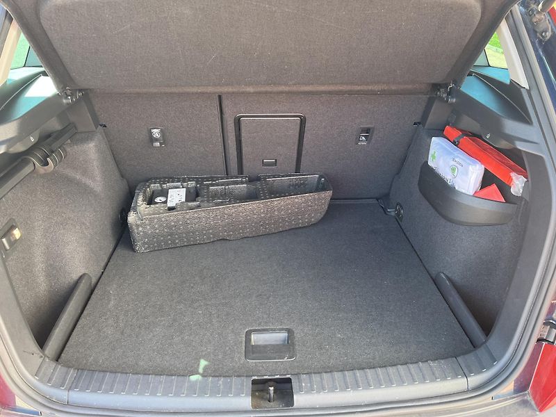 Škoda Karoq 1.5 TSi DSG 110 kW Full Led - fotka 25 z 30