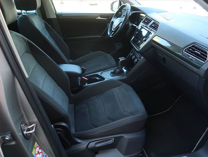 Volkswagen Tiguan (2018) Highline 2.0 TDI - fotka 9 z 23