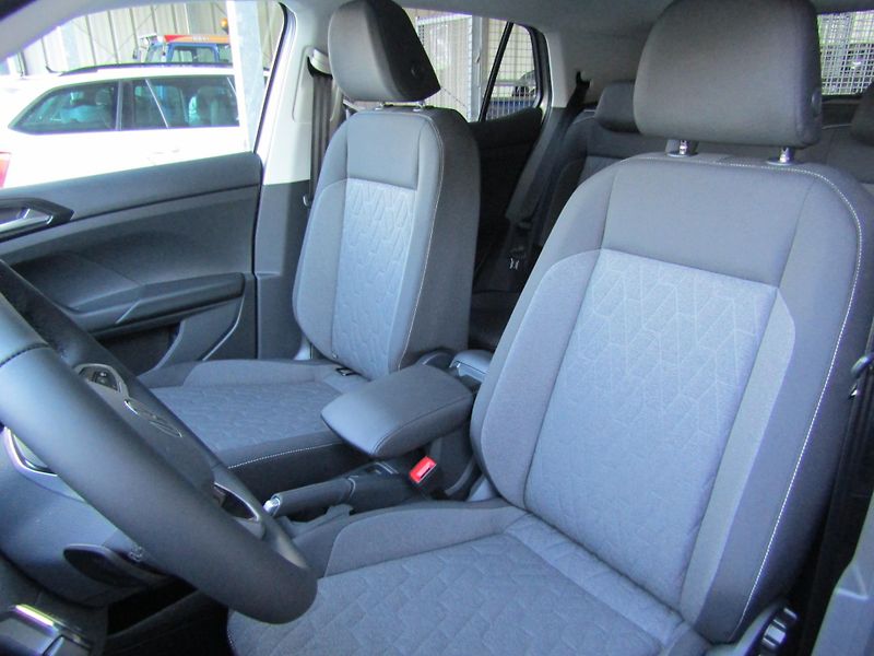 Volkswagen T-Cross People 1.0 TSI 85 kW 7DSG - fotka 18 z 30