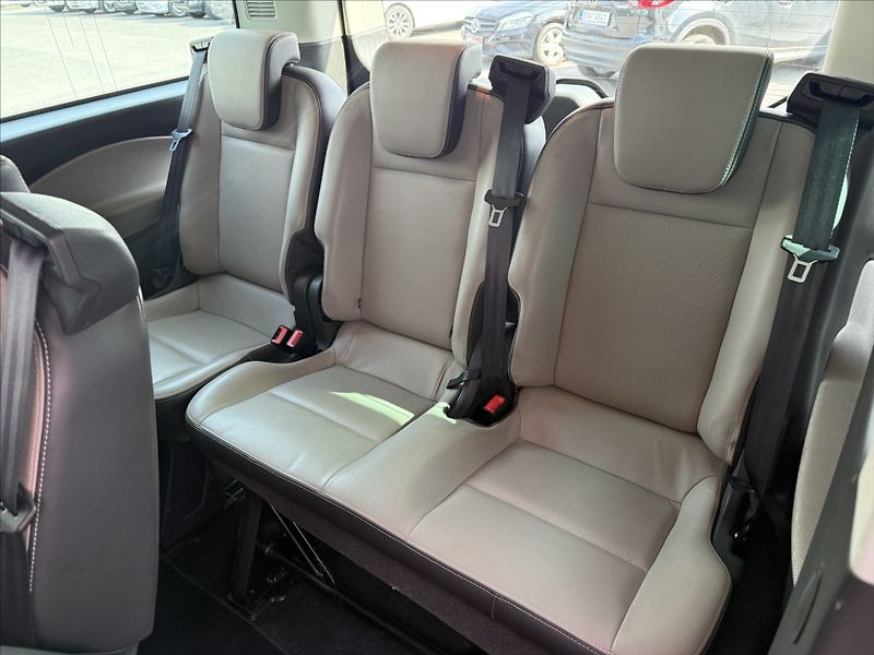 Ford Tourneo Custom 2,2 TitaniumX,114kW,1maj,po se - fotka 22 z 31