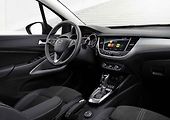 Interiér je stále v původním stylu Opel