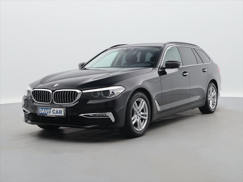 BMW Řada 5 2,0 520d Aut 140kW Luxury Line - fotka 3 z 32