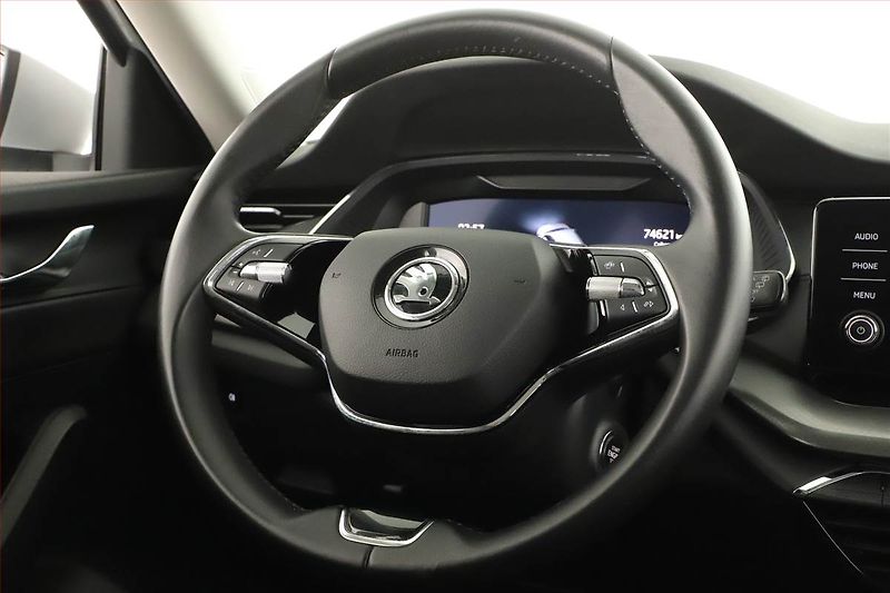 Škoda Octavia (2023) Ambition 2.0 TDI, ČR,1.maj - fotka 15 z 16