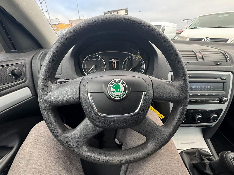 Škoda Octavia (2011) 1,2 TSI 77 KW 2. MAJ STK SK - fotka 24 z 50