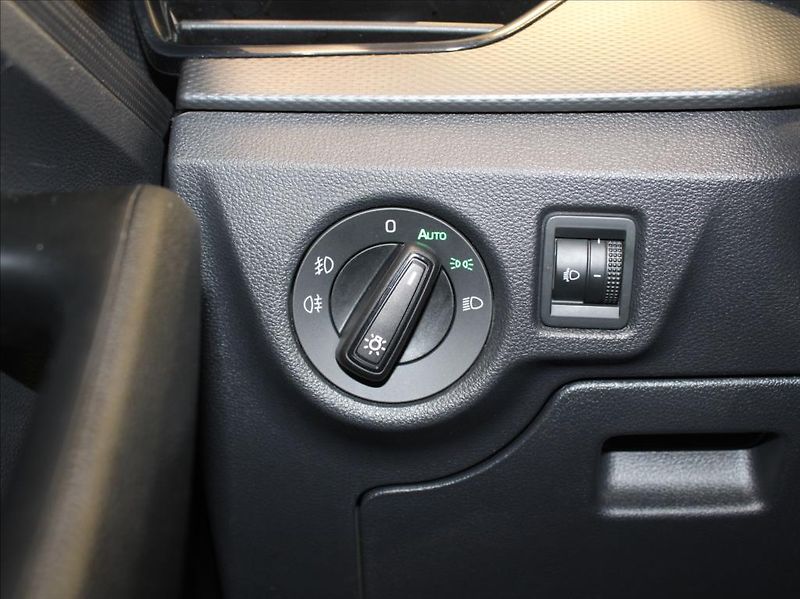 Škoda Scala 1,0 TSI 81kW 65tkm. 1.maj.ČR - fotka 17 z 20