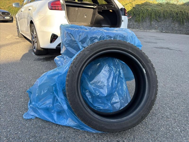 Kia Ceed 1,5 TGDi AT TOP ZÁRUKA TAŽNÉ - fotka 46 z 51