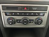 Volkswagen Golf Sportsvan 1,4   TSI 92kW,SERVISKA,2.MAJ - náhled 17