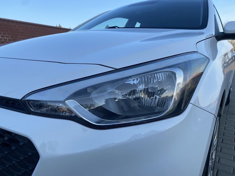 Hyundai i20 1.2i SELECT, NAJ.116TIS.KM!! - fotka 11 z 39