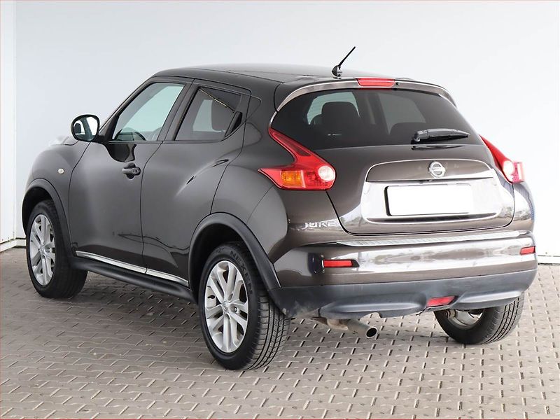 Nissan Juke (2011) 1.6 i, Serv.kniha, Tempomat - fotka 4 z 16