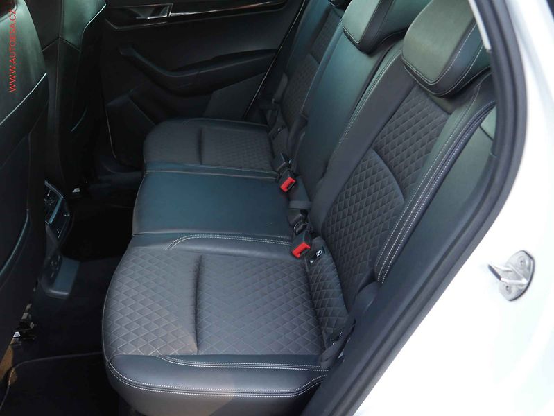 Škoda Karoq (2020) 1.6 TDi, ČR, Style. TZ, navi - fotka 10 z 17