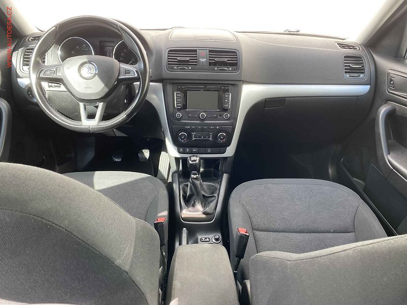 Škoda Yeti (2014) 1.4 TSi, Elegance, xenon - fotka 8 z 19