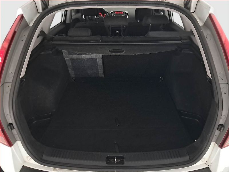 Kia Ceed (2010) 1.6 CVVT, Serv.kniha, po STK - fotka 14 z 16