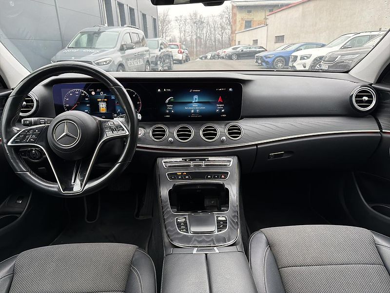 Mercedes-Benz Třídy E E 220d 4M Kombi - fotka 11 z 15