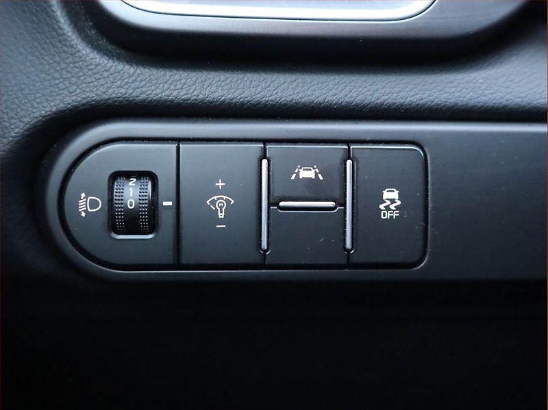 Kia Ceed (2019) 1.4 CVVT, Serv.kniha, Tempomat - fotka 18 z 18