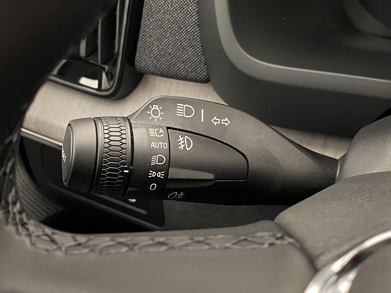 Volvo XC90 (2026) T8 AWD Plug-in BRIGHT ULTRA - fotka 32 z 75