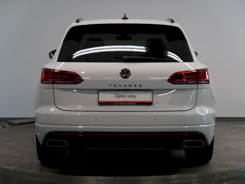 Volkswagen Touareg (2021) R-LINE 3.0TDI 170KW 4x4  TAŽNÉ - fotka 9 z 44