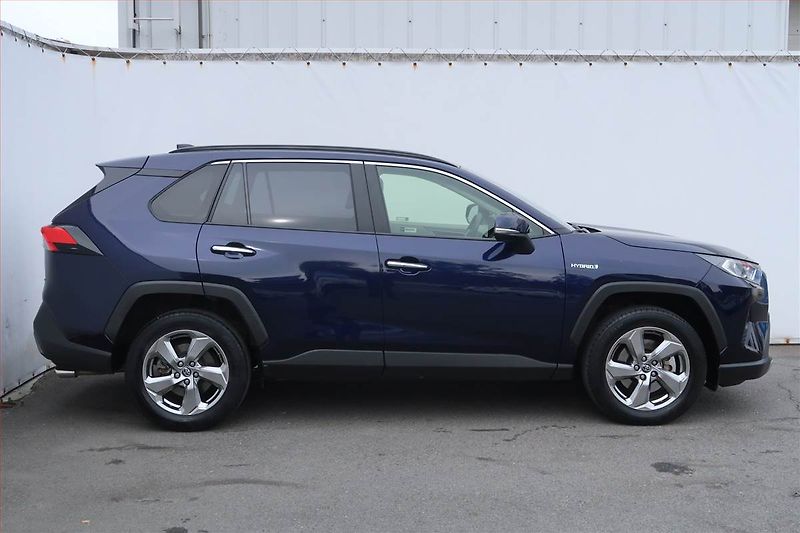 Toyota RAV4 (2019) 2.5 Hybrid - fotka 6 z 30