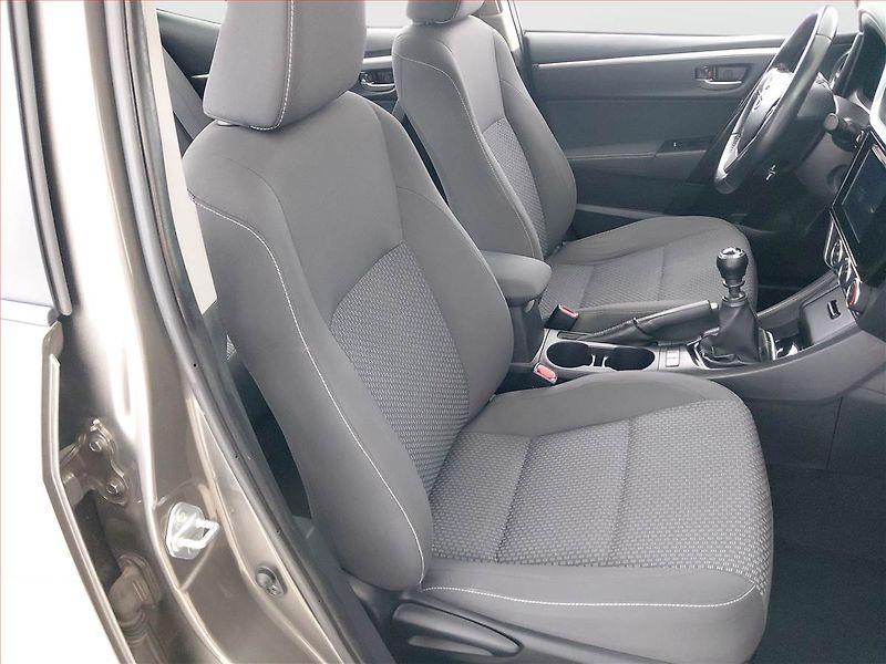 Toyota Corolla (2019) 1.6 Valvematic, ČR,1.maj - fotka 9 z 20