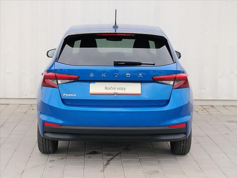 Škoda Fabia 1,0   Top Selection 1.0 TSI 85 - fotka 20 z 29