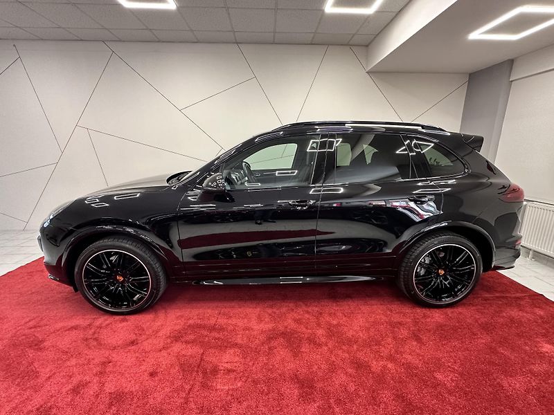 Porsche Cayenne (2016) V8 Diesel*Bose*Pano*TOP*DPH - fotka 2 z 17