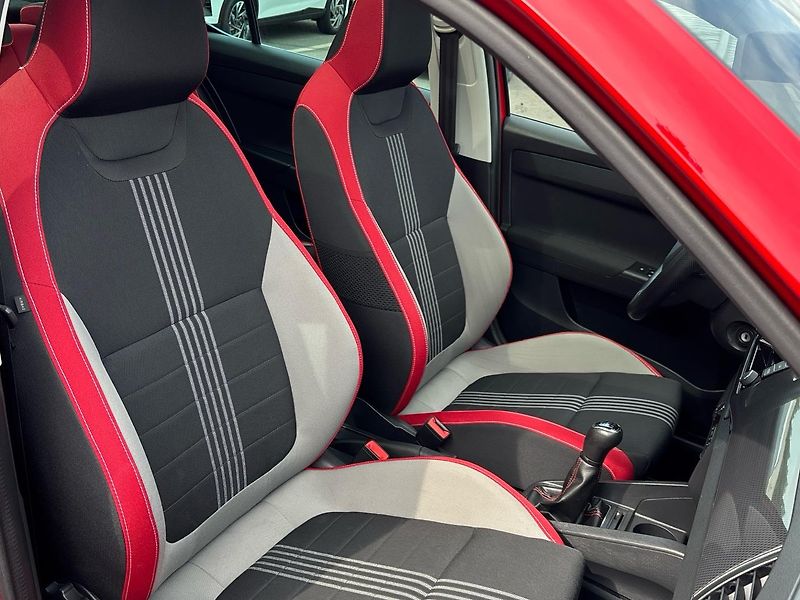Škoda Fabia Monte Carlo - fotka 9 z 28