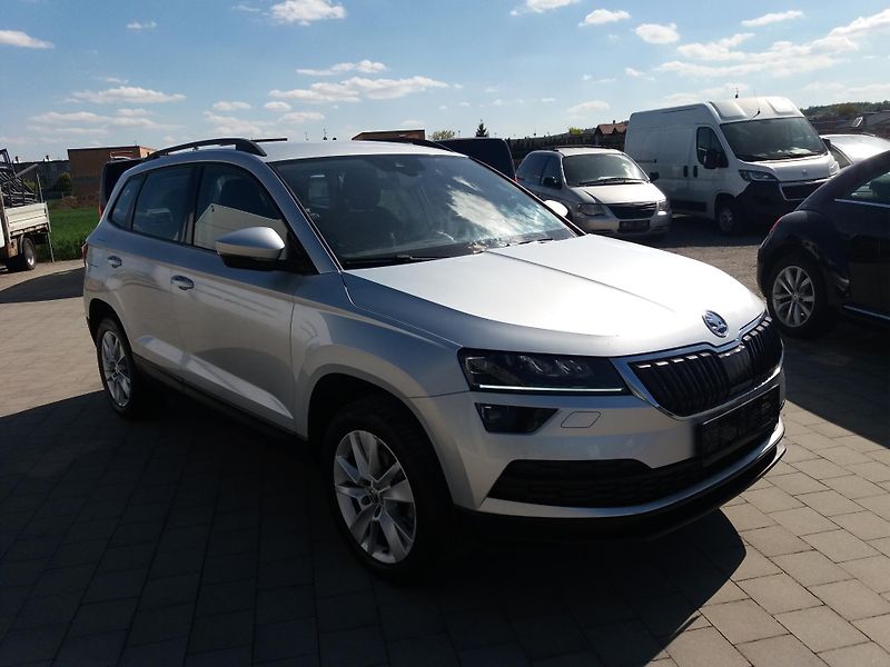 Škoda Karoq 1.6TDi,DSG,LED,NAVI.! - fotka 3 z 24