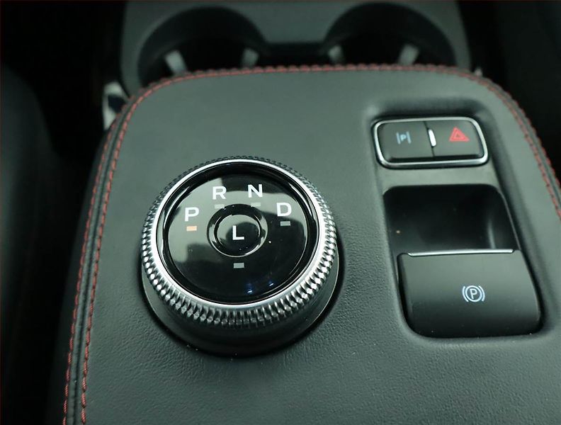 Ford Mustang Mach-E (2023) Standard Range AWD, SoH 94% - fotka 13 z 20