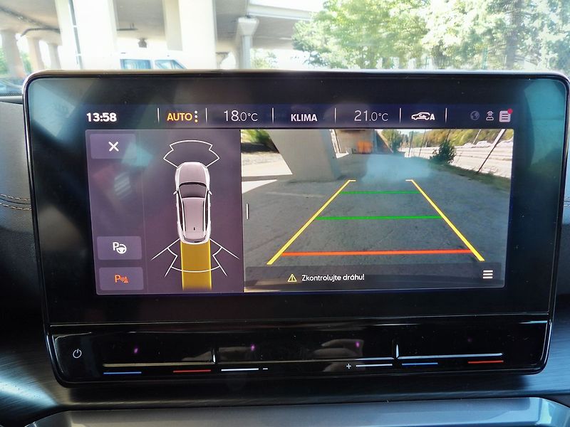 Cupra Formentor 1.5TSI DSG Virtual LED ACC - fotka 9 z 35