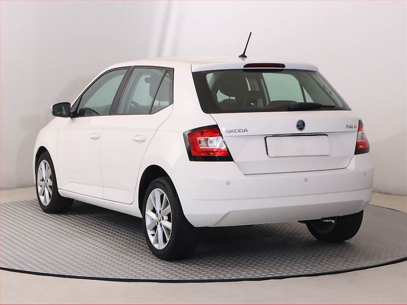 Škoda Fabia (2017) Style 1.4 TDI, Serv.kniha - fotka 4 z 19