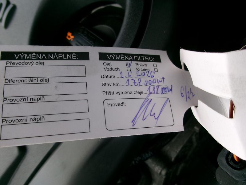 Škoda Yeti 2,0TDI KLIMA 81kW - fotka 26 z 26