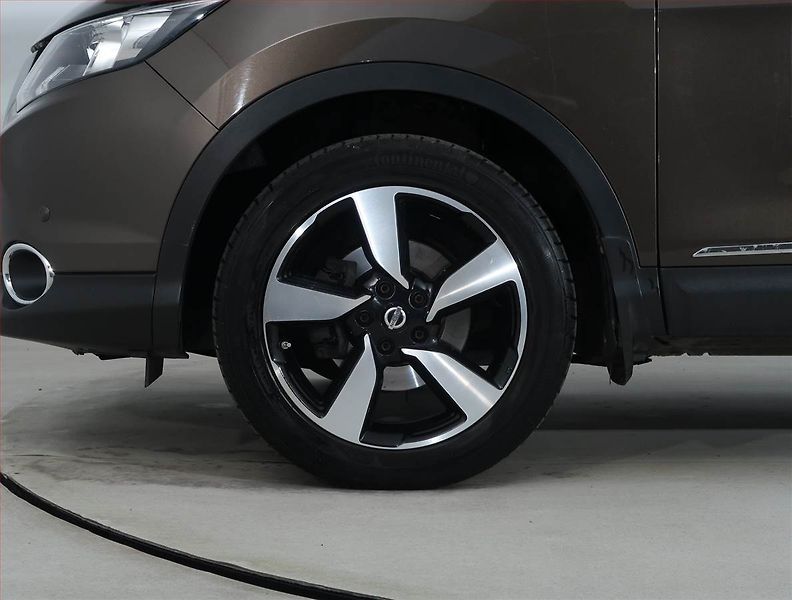 Nissan Qashqai (2016) 1.2 DIG-T, Serv.kniha, Navi - fotka 15 z 23