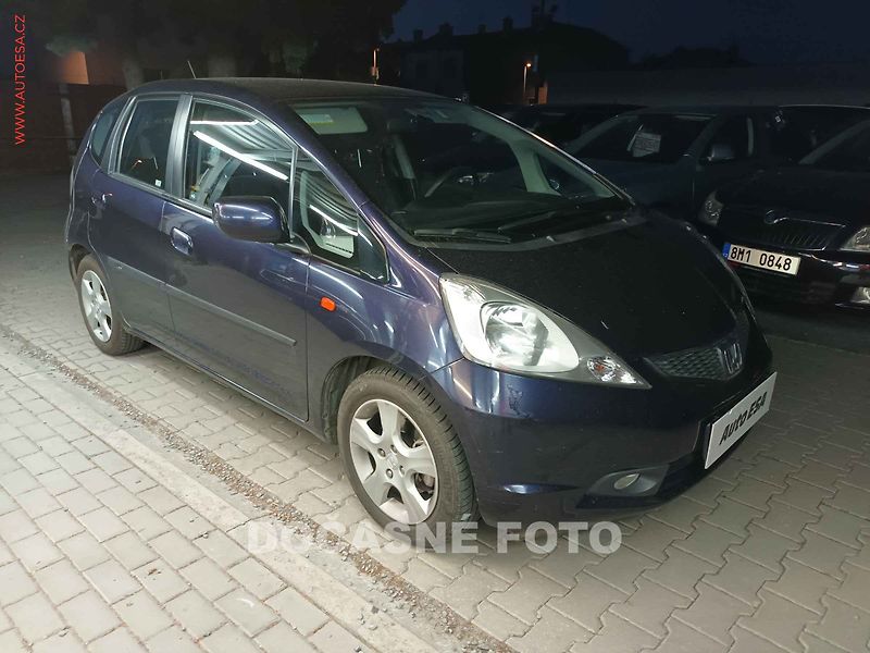 Honda Jazz (2009) 1.2i, ČR, servis.kniha, AC - fotka 1 z 3