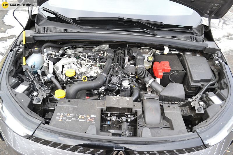 Renault Captur techno mild hybrid 160 EDC - fotka 46 z 49
