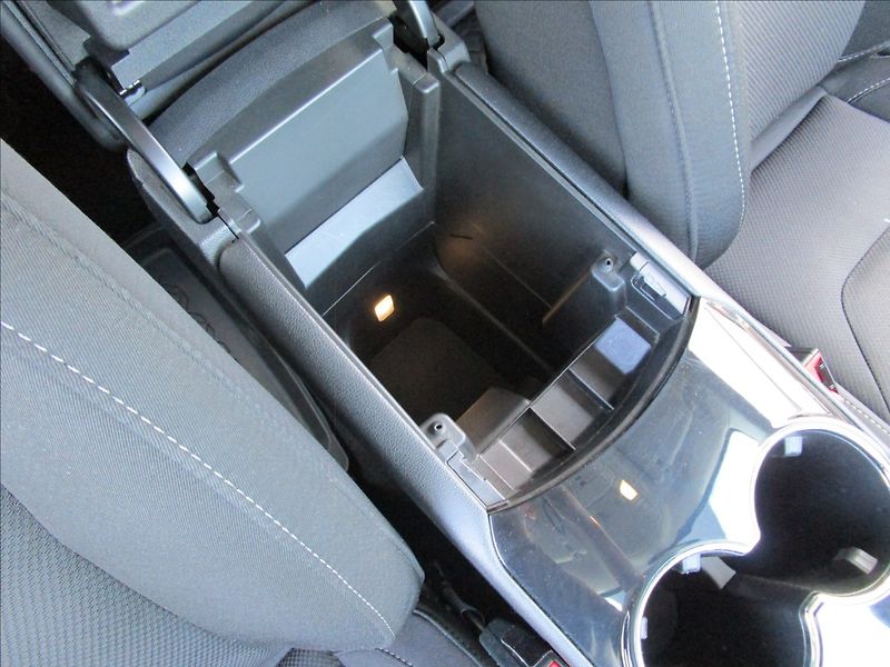 Ford S-MAX 1.5 EcoBoost, aut. klima, LED - fotka 22 z 44