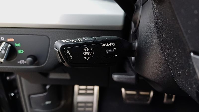 Audi Q5 2.0TDI 150kW QUATRRO S-LINE-ČR - fotka 32 z 50