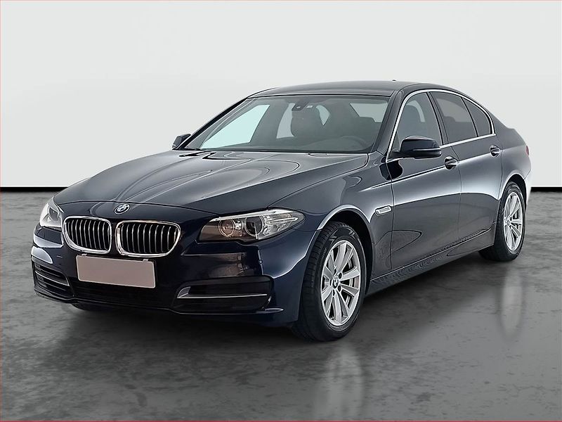 BMW Řada 5 (2015) 520d xDrive, 4X4, Automat - fotka 2 z 34