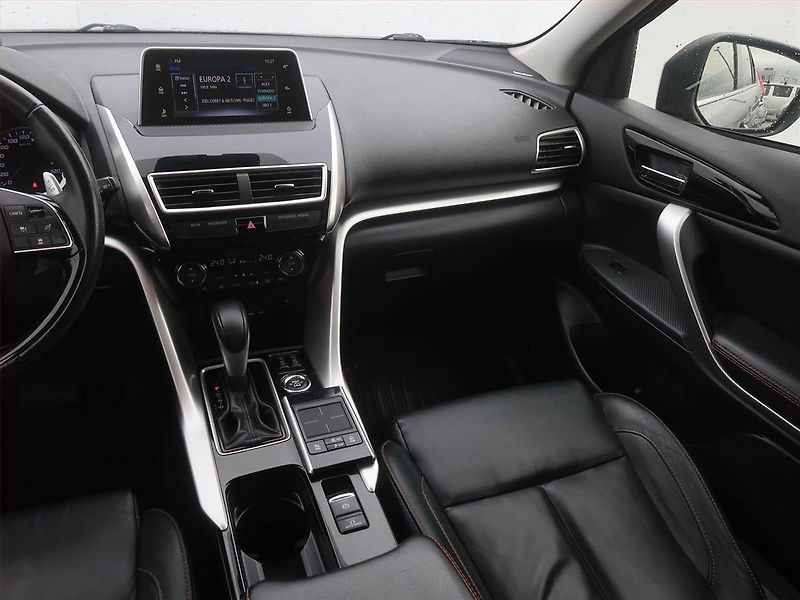 Mitsubishi Eclipse Cross (2018) 1.5 T-MIVEC, 4X4, Automat - fotka 8 z 18