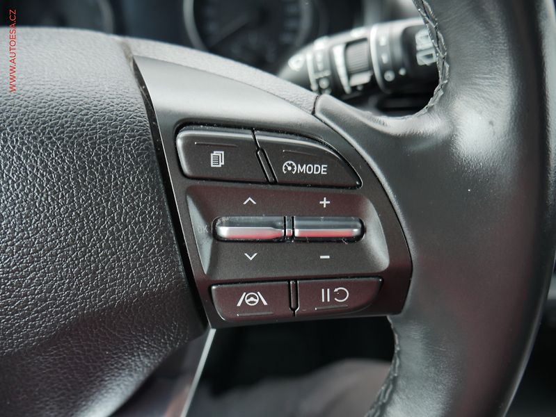 Hyundai i30 (2020) 1.5 DPi, ČR, Comfort, kamera - fotka 13 z 21